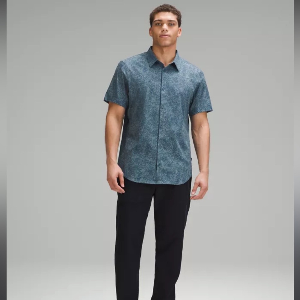 Airing East Short Sleeve Shirt NWT